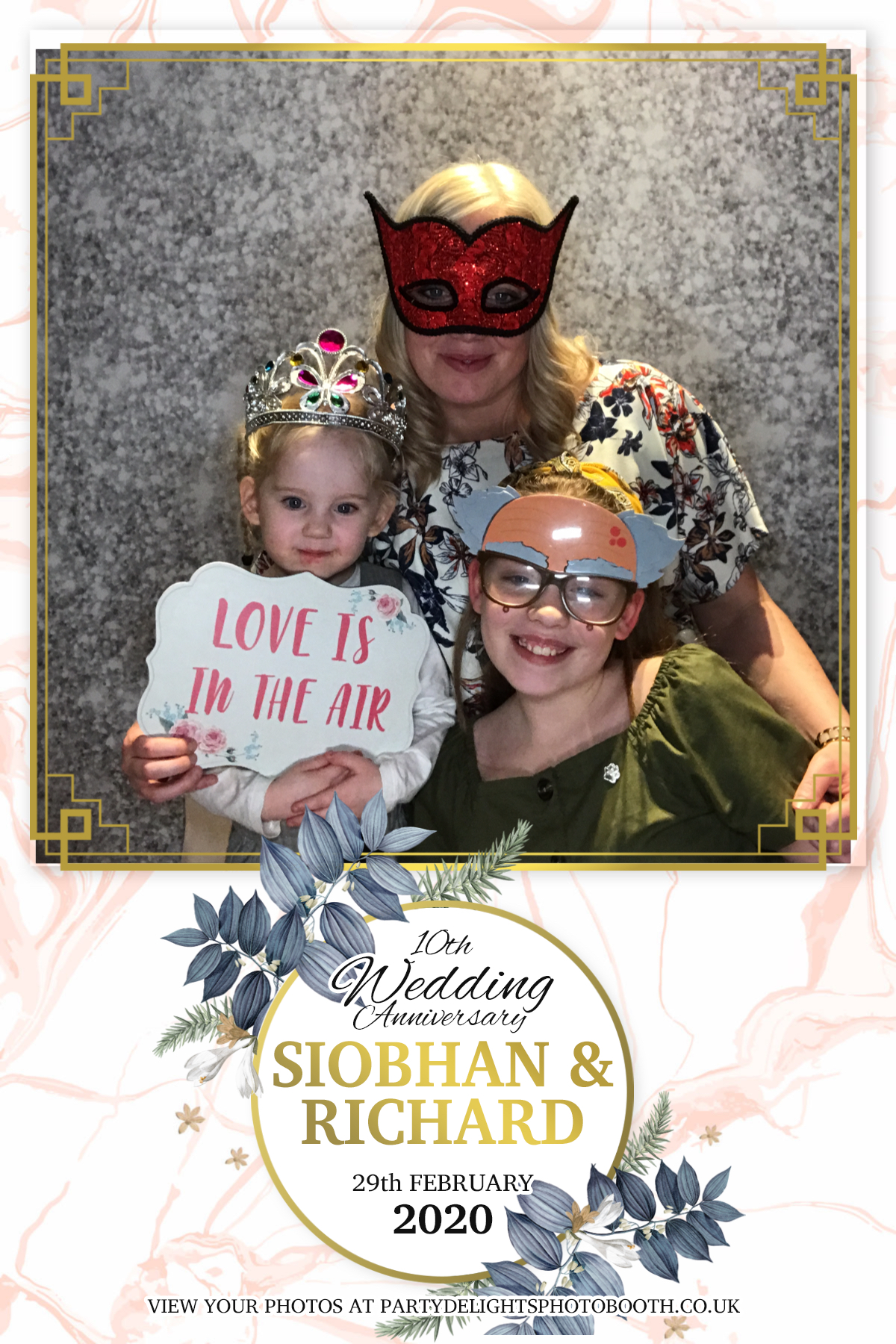 Siobhan and Richards Vow renewal  | View more photos from the event at gallery.partydelightsphotobooth.co.uk/u/PartyDelightsPhotoBooth/Siobhan-and-Richards-Vow-renewal